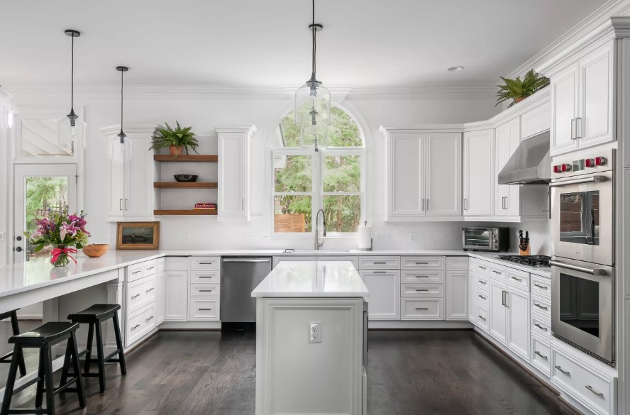 4 Less Common Cabinet Coatings Atlanta GA to Consider For Your Kitchen